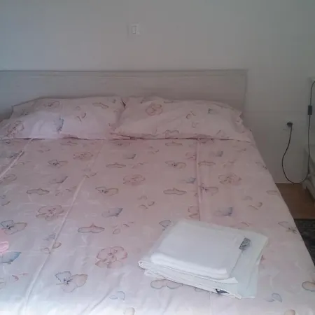 Timi Apartment *